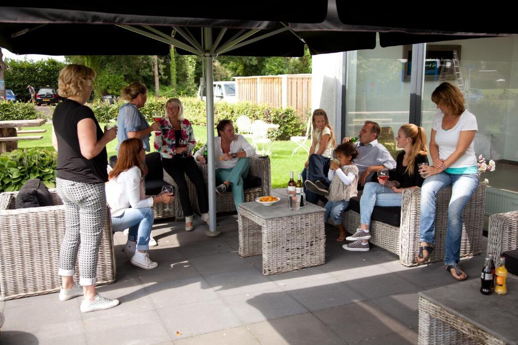 De Slaapfabriek Vakantiehuis En Trainingslocatie Teuge Esterno foto